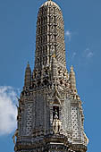 Bangkok Wat Arun - The top section of the Phra Prang with the Hindu god Indra on his three-headed elephant Erawan.